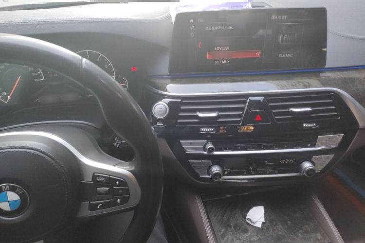 宝马5系 2018款 525Li M运动套装局部细节16