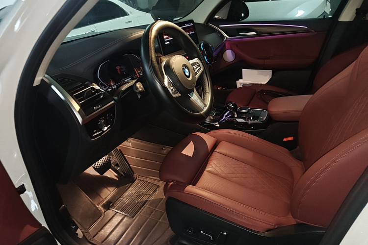 宝马X3 2023款 xDrive30i 领先型 M曜夜套装中控内饰19