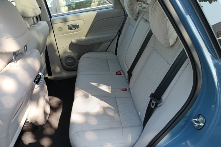 零跑汽车 零跑B10 2025款 510激光雷达版中控内饰21