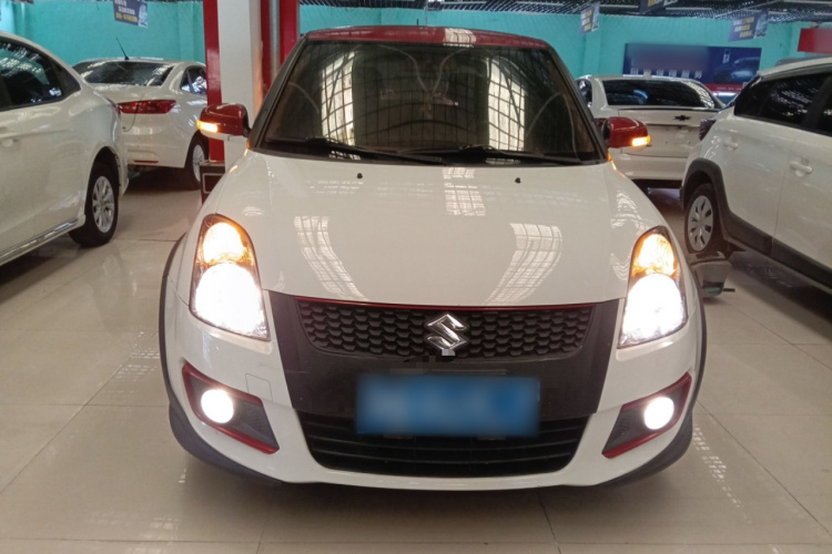 铃木 雨燕 2016款 1.5L 自动时尚型酷玩版车身外观6001