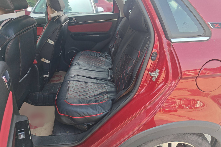 北京汽车 绅宝X25 2015款 1.5L 手动精英型中控内饰7004