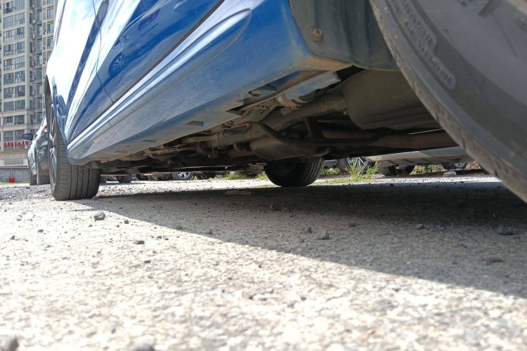 比亚迪 宋MAX 2017款 1.5T 自动智联精英型 7座机舱底盘30