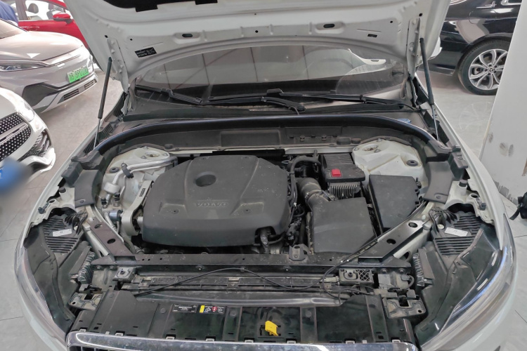 沃尔沃XC60 2021款 T5 四驱智远豪华版机舱底盘24