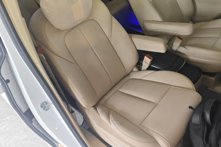 别克GL8 2023款 ES陆尊 尊享型局部细节41