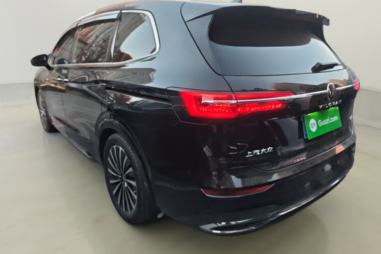 大众 威然 2023款 改款 380TSI 尊贵版车身外观5