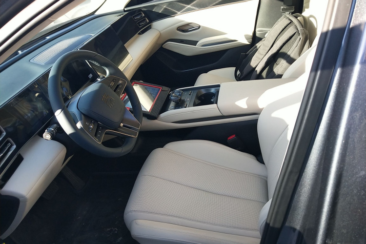 比亚迪 秦L 2024款 DM-i 120KM超越型中控内饰19