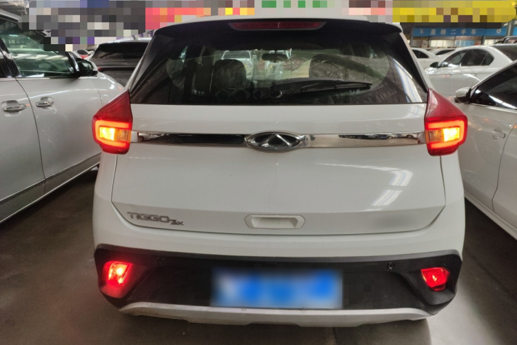 奇瑞 瑞虎3X 2018款 1.5L 自动精英版车身外观6