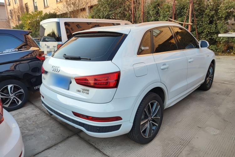 奥迪Q3 2018款 30周年年型 35 TFSI 运动型车身外观6005