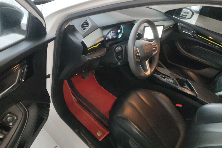 荣威i5 2021款 1.5L CVT钻石版中控内饰20