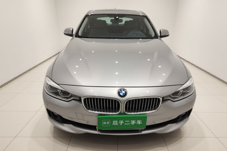 宝马3系 2018款 320Li 时尚型车身外观2
