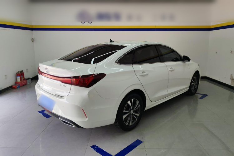 长安 逸动 2023款 畅享版 PLUS 蓝鲸NE 1.4T GDI DCT尊贵版车身外观7