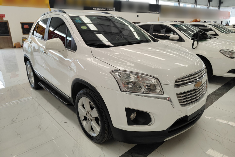 雪佛兰 创酷 2014款 1.4T 自动四驱旗舰型车身外观3