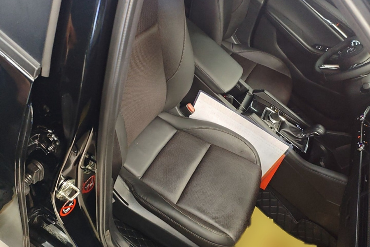 马自达3 昂克赛拉 2023款 2.0L 自动质雅版局部细节41