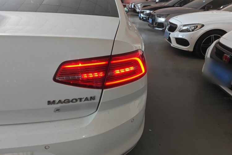 大众 迈腾 2017款 330TSI DSG 领先型车身外观6006