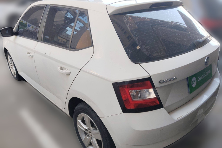 斯柯达 晶锐 2017款 1.4L 自动车享版车身外观6003