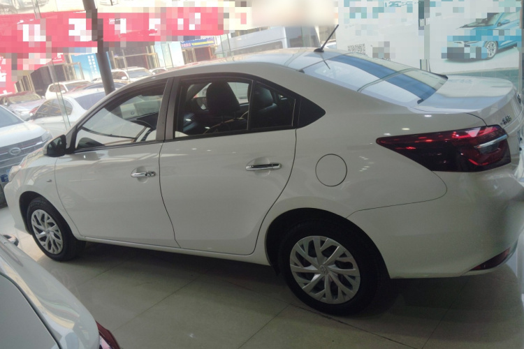 丰田 威驰 2022款 1.5L 20周年纪念版车身外观6003