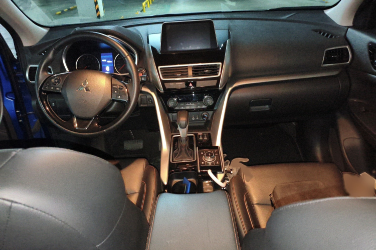 三菱 奕歌 2018款 1.5T CVT两驱信念版中控内饰7002