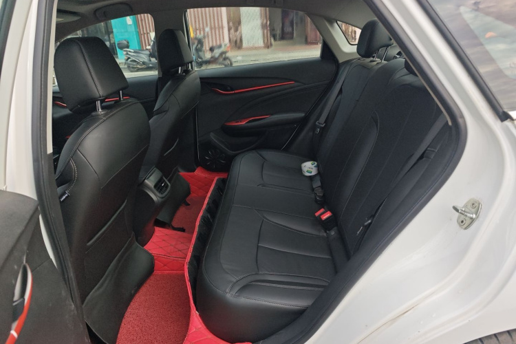 别克 英朗 2019款 18T 自动互联精英型 国V中控内饰7004