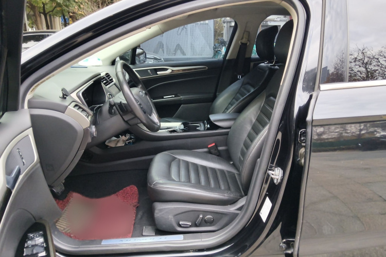 福特 蒙迪欧 2013款 2.0L GTDi200豪华型局部细节19