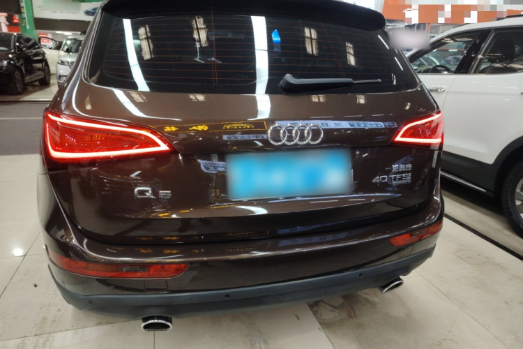 奥迪Q5 2015款 40 TFSI 技术型车身外观6