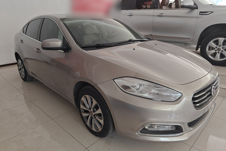 菲亚特 菲翔 2012款 1.4T 自动劲享版车身外观3