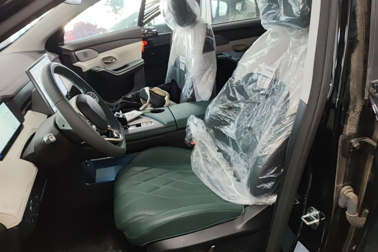 捷途X90 C-DM 2025款 精英版 7座中控内饰19