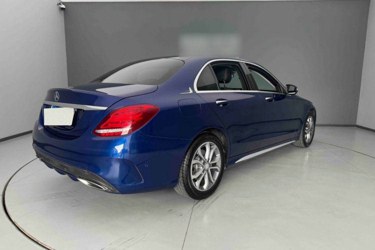 奔驰C级 2017款 C 180 L 运动版车身外观6005