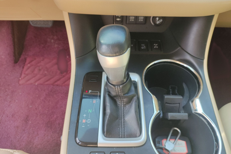 丰田 汉兰达 2018款 2.0T 四驱豪华版 7座 国VI局部细节18