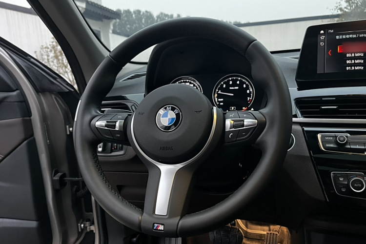 宝马X1 2022款 sDrive25Li 领先型局部细节13