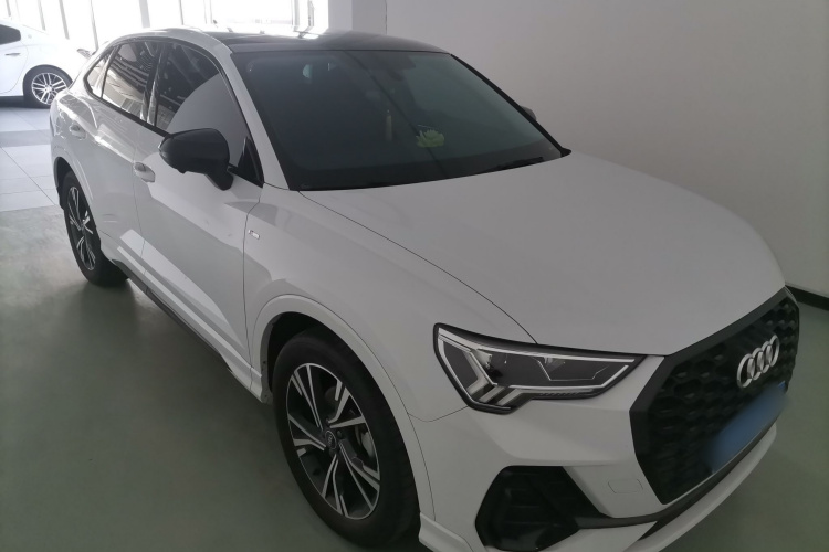 奥迪Q3 Sportback 2022款 40 TFSI 时尚型车身外观6002
