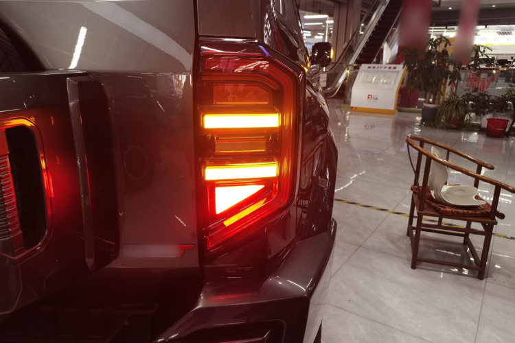 坦克400新能源 2024款 Hi4-T 越野版车身外观9