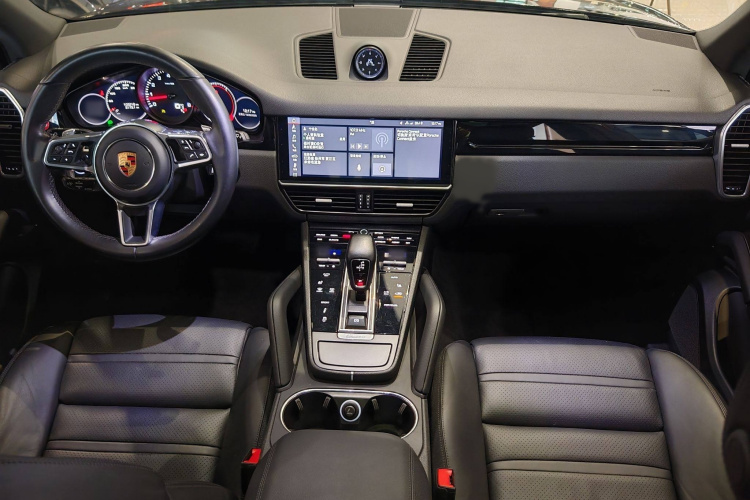 保时捷 2019款 Cayenne 3.0T中控内饰7005