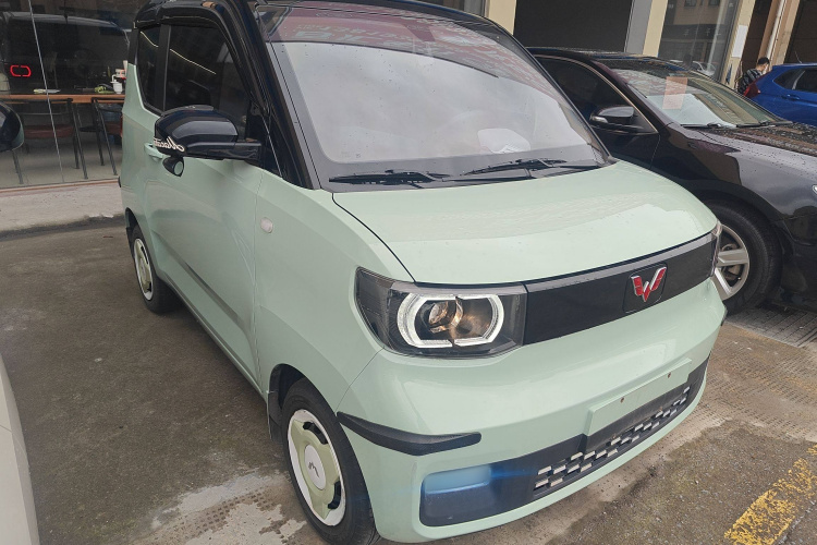 五菱汽车 宏光MINIEV 2021款 马卡龙臻享款 磷酸铁锂车身外观3