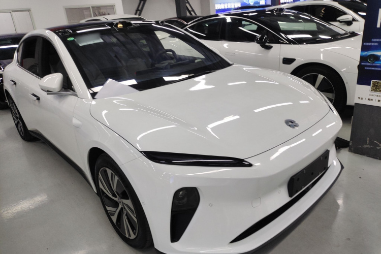 蔚来ET5 2024款 75kWh车身外观3