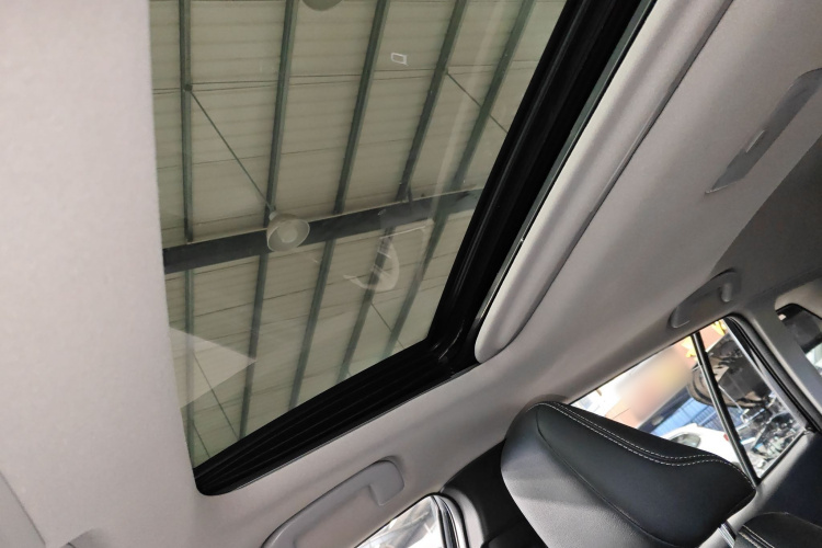 丰田 锋兰达 2023款 2.0L 智能电混双擎 豪华版中控内饰22