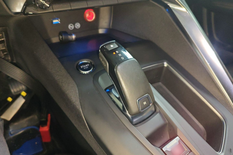 标致4008 2017款 350THP 精英版局部细节18