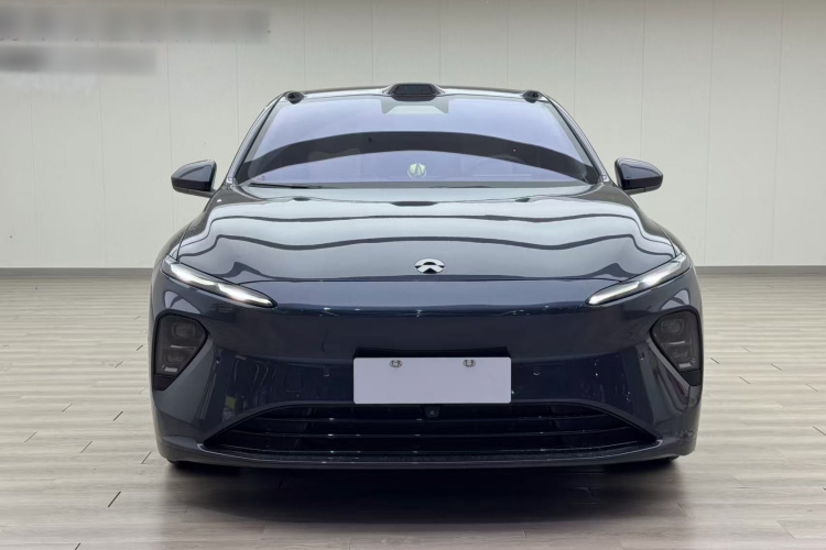 蔚来ET7 2022款 100kWh 首发版车身外观2