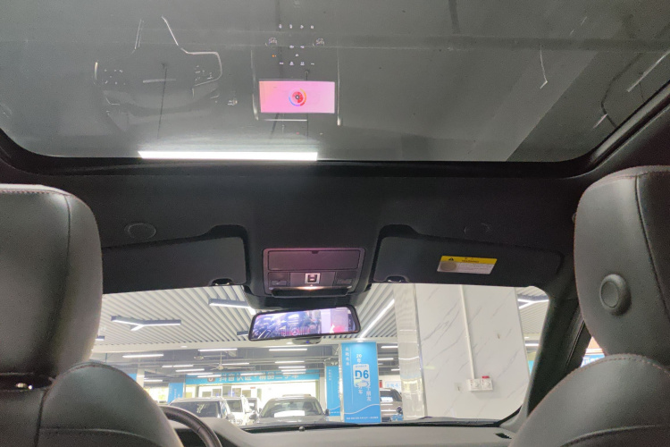 路虎 发现运动版新能源 2022款 改款 P300e 插电式电动混合版中控内饰22