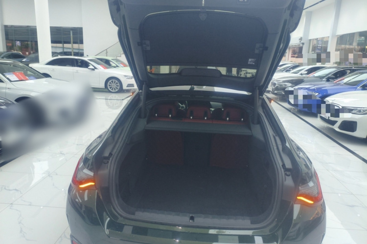 宝马4系 2022款 425i Gran Coupe M运动曜夜套装局部细节23