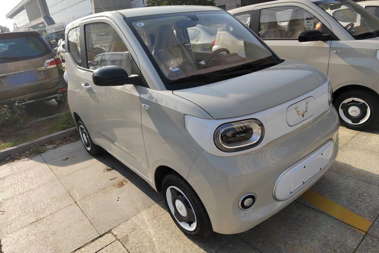 五菱汽车 宏光MINIEV 2024款 第三代 215km 青春版车身外观3