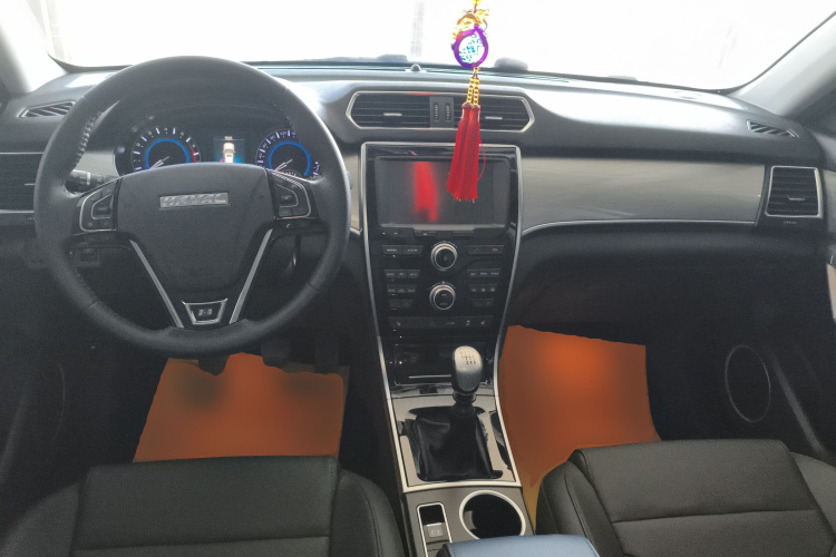 哈弗H2 2018款 红标 1.5T 手动两驱豪华型中控内饰12