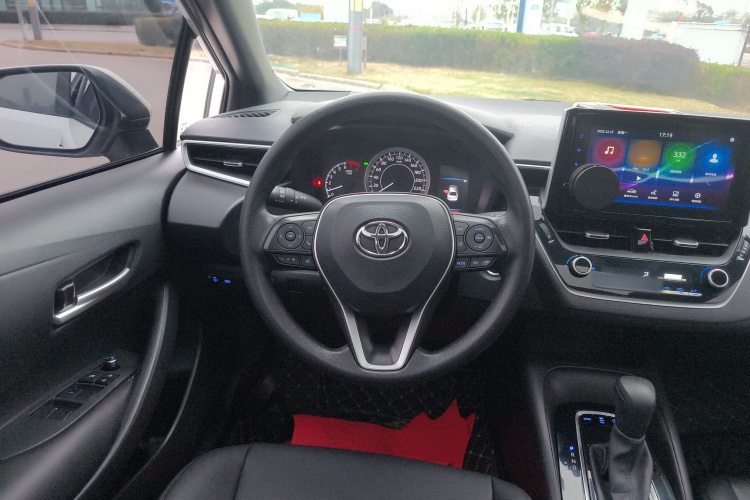 丰田 雷凌 2019款 185T CVT豪华版 国VI中控内饰13