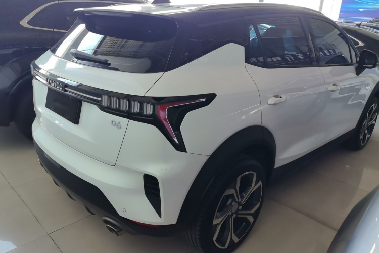 领克06 2023款 Remix 1.5T 劲Halo车身外观7