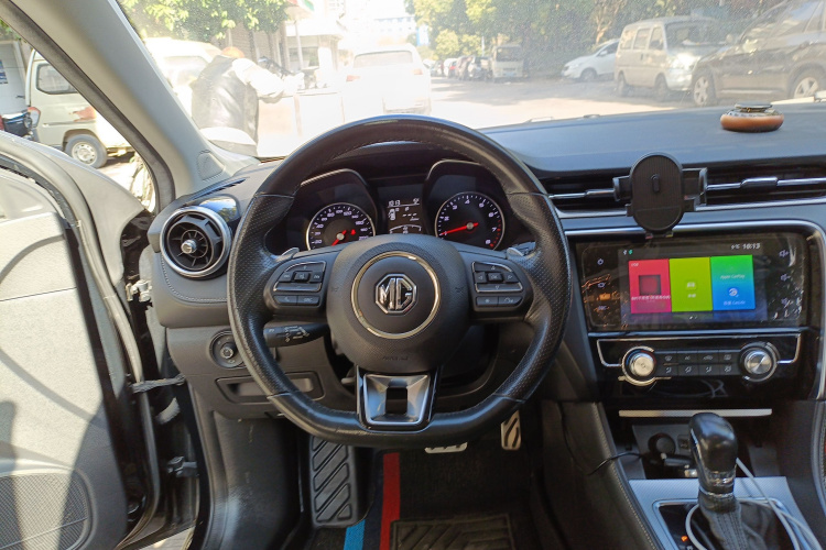 名爵 MG6 2017款 20T 自动Trophy尊享互联网版 国V中控内饰13