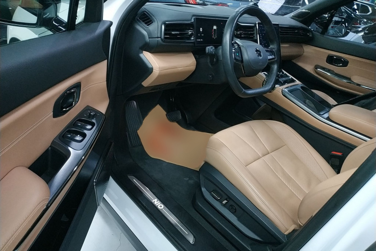 蔚来ES8 2020款 450KM 六座版中控内饰7003