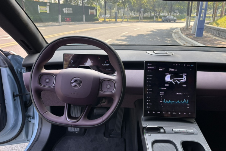 蔚来ET5T 2023款 75kWh Touring中控内饰7005