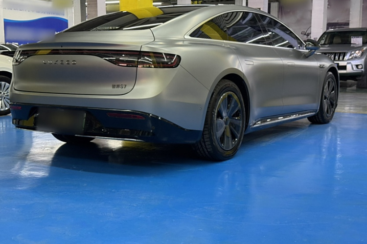 鸿蒙智行 智界S7 2024款 Max车身外观6003