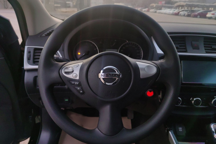 日产 轩逸 2016款 1.6XL  CVT尊享版局部细节13