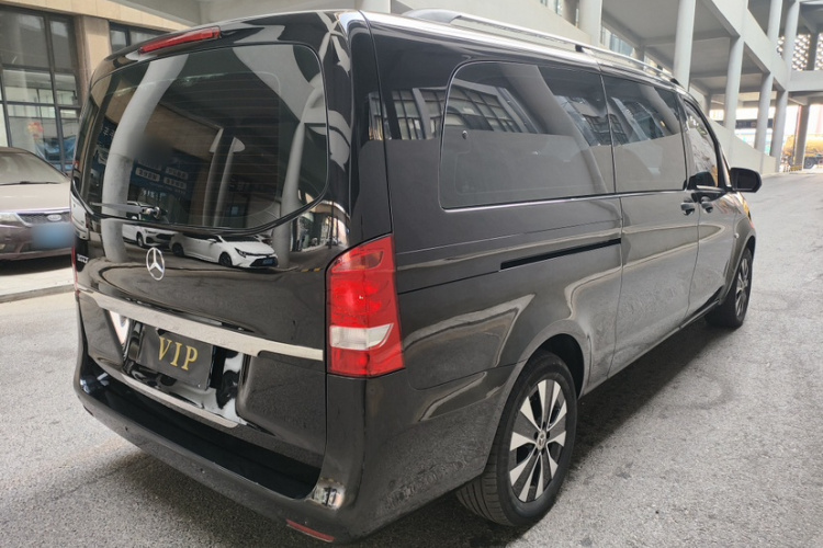 奔驰 威霆 2016款 2.0T 商务版车身外观6002