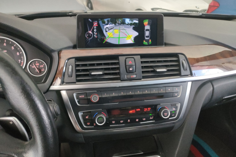 宝马3系 2014款 328Li 豪华设计套装局部细节16